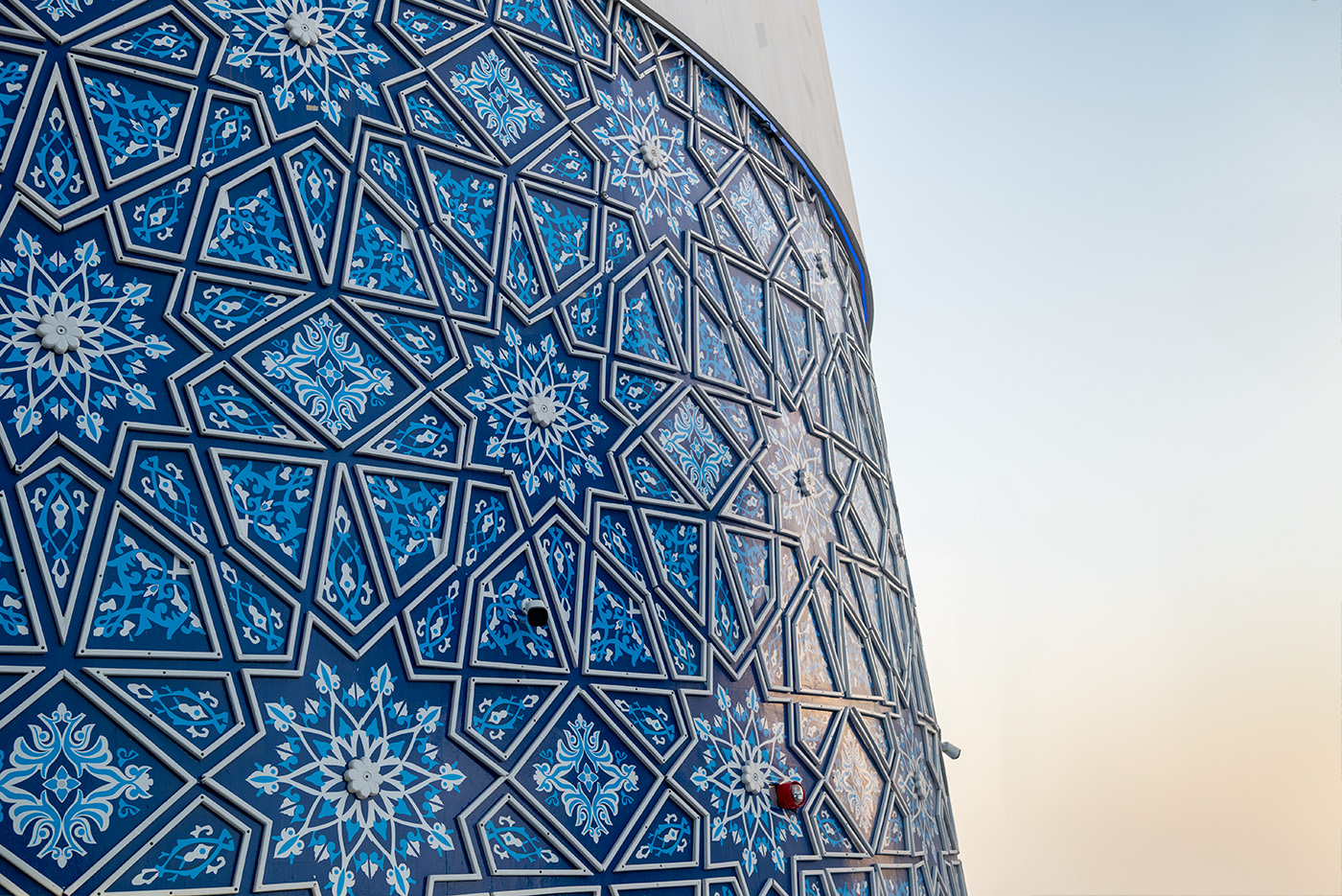 Pattern detailing of the exterior of the Uzbekistan pavilion